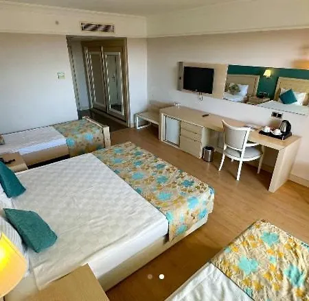 Linda Sunny & Hotell 5*